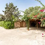 Vila Son Tretze By
